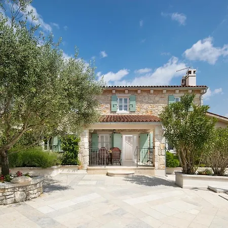 Pietre D'istria - With Private Service