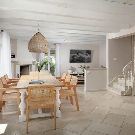 Pietre D'istria - With Private Service